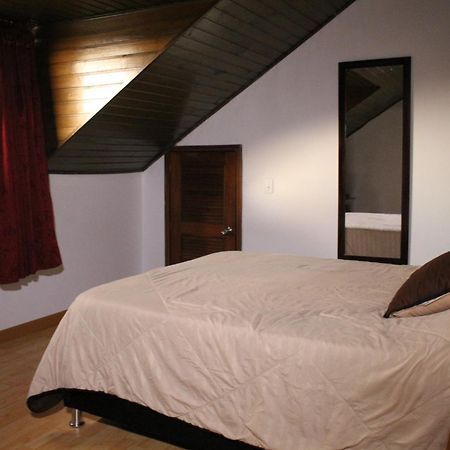 Hospedaje Sary House Bogotá Eksteriør billede